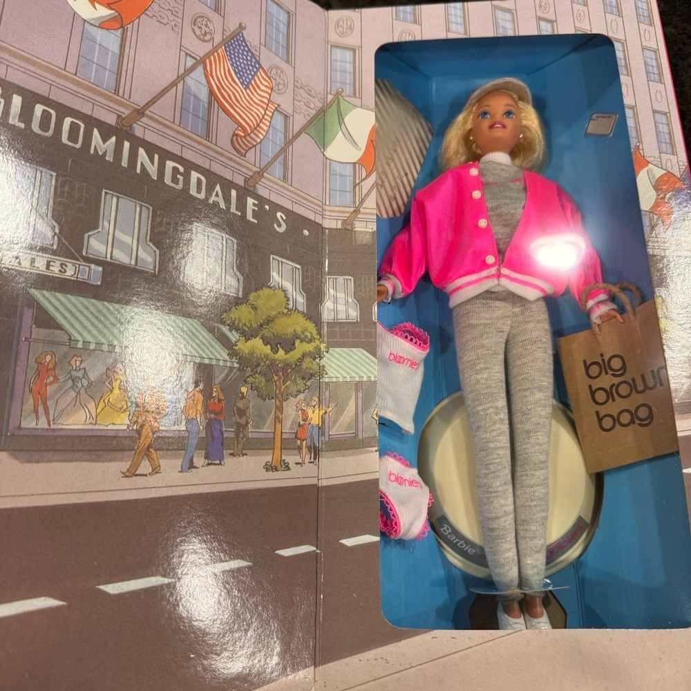 BARBIE AT BLOOMINGDALE'S SPECIAL EDITION 1996 MATTEL 16290 NRFB